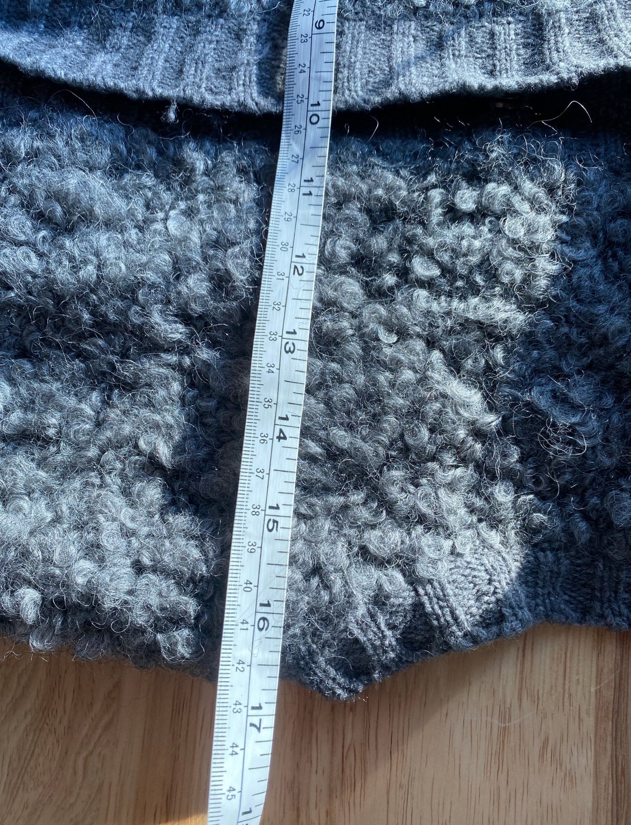 H & M wool vest L